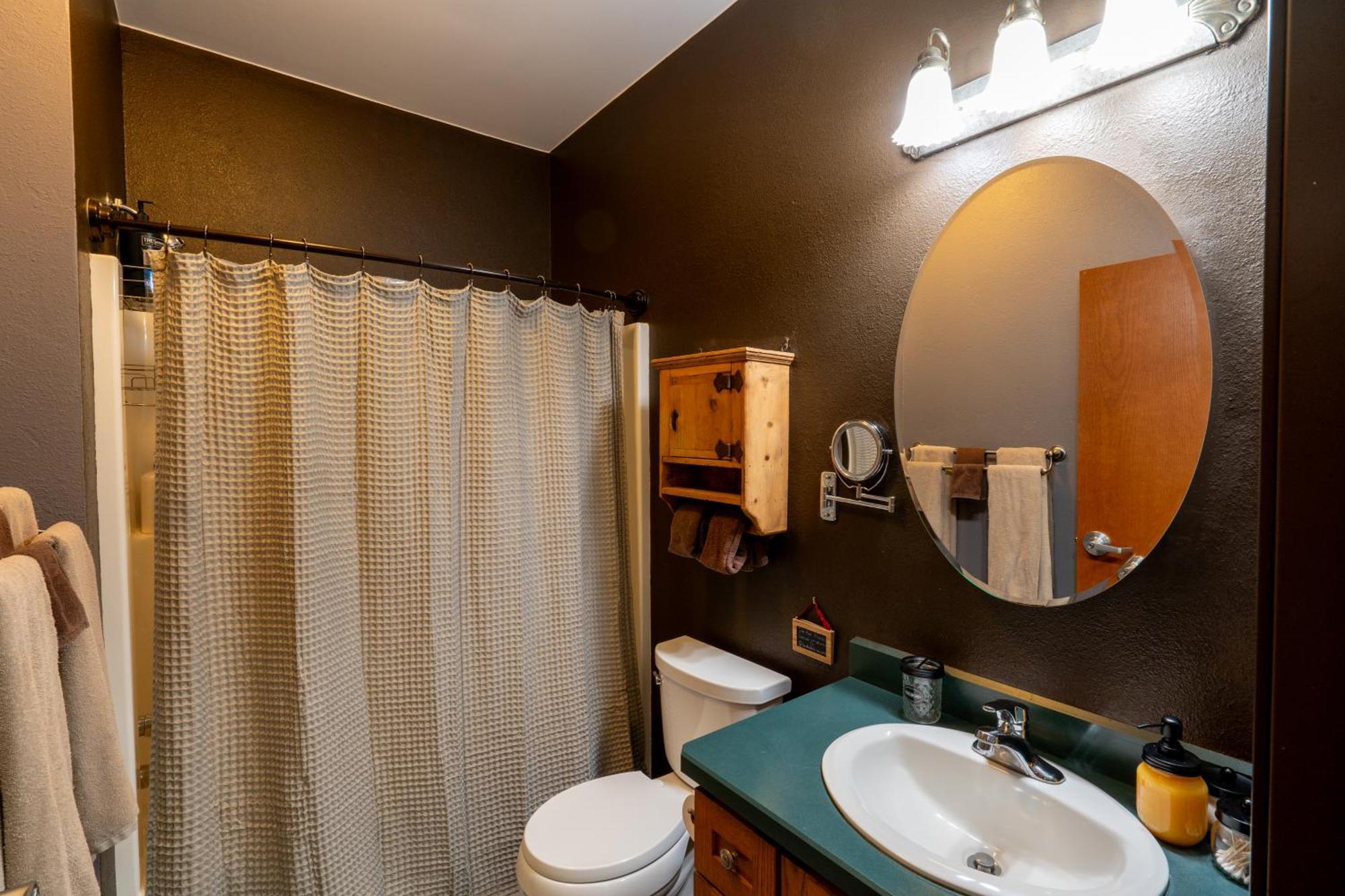 Bison Lodge - Lg Home - 2 Bedrooms - Less Than 5 Miles To Yellowstone North Entrance, Sleeps Up To 8 Gardiner Exteriér fotografie