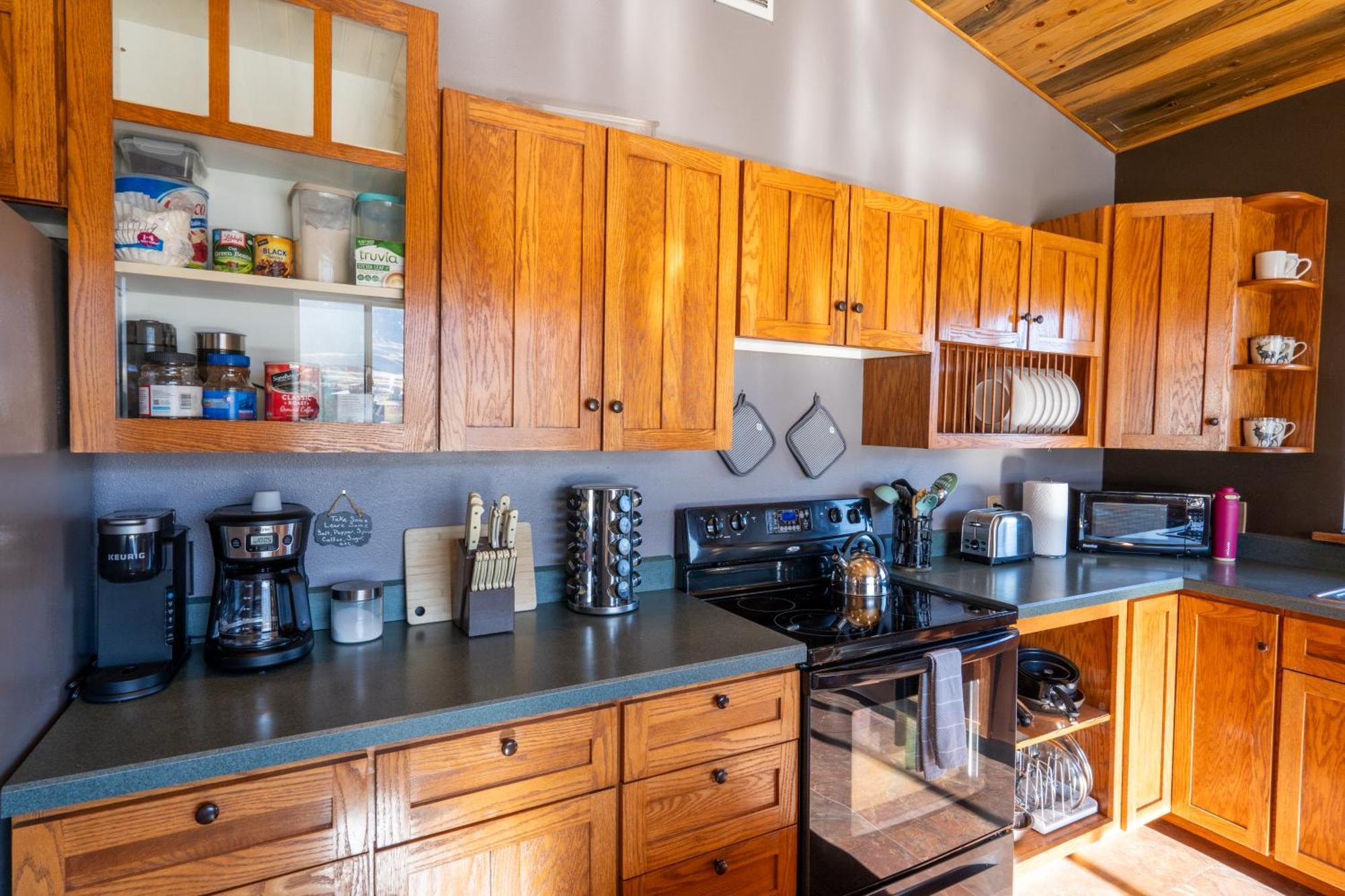 Bison Lodge - Lg Home - 2 Bedrooms - Less Than 5 Miles To Yellowstone North Entrance, Sleeps Up To 8 Gardiner Exteriér fotografie