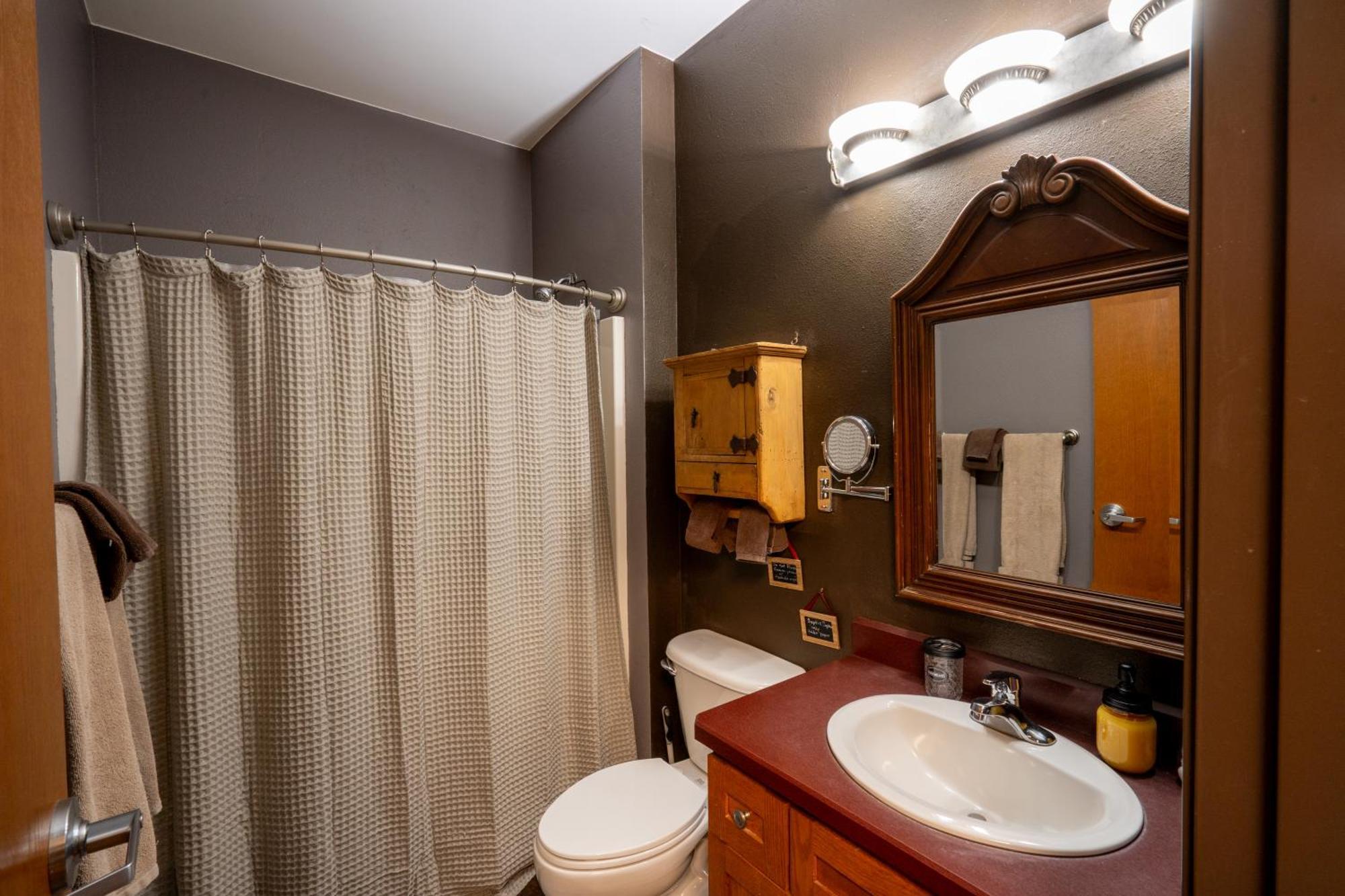 Bison Lodge - Lg Home - 2 Bedrooms - Less Than 5 Miles To Yellowstone North Entrance, Sleeps Up To 8 Gardiner Exteriér fotografie