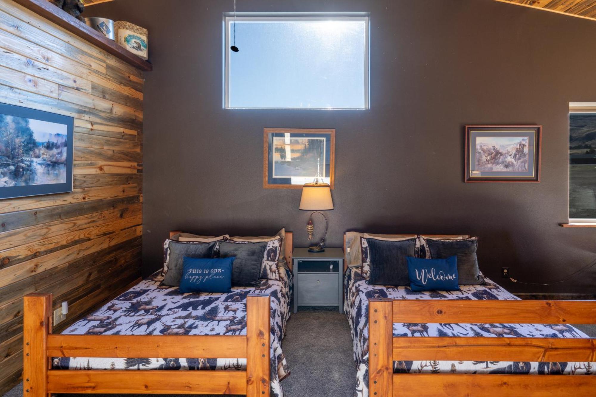 Bison Lodge - Lg Home - 2 Bedrooms - Less Than 5 Miles To Yellowstone North Entrance, Sleeps Up To 8 Gardiner Exteriér fotografie