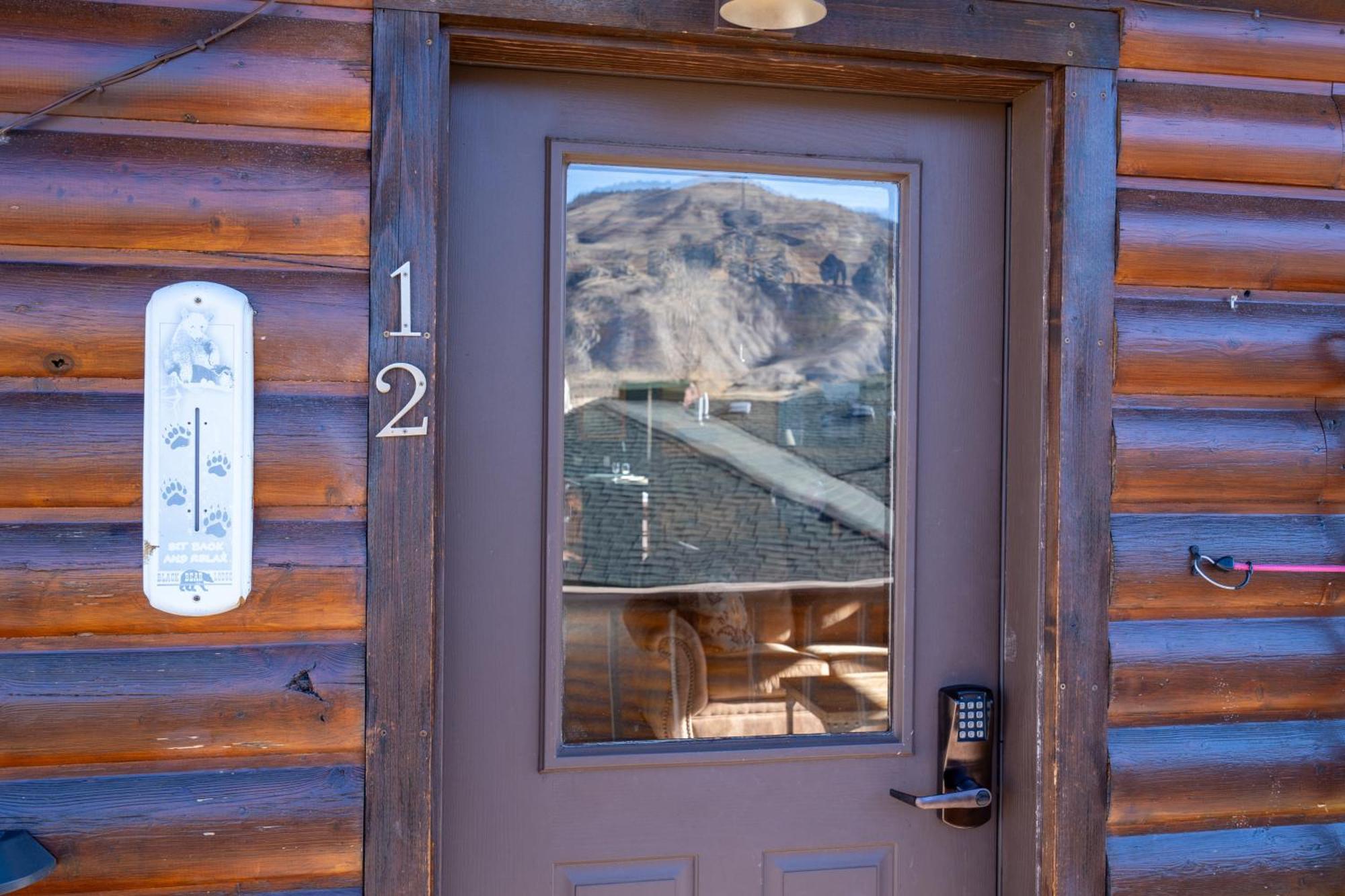 Bison Lodge - Lg Home - 2 Bedrooms - Less Than 5 Miles To Yellowstone North Entrance, Sleeps Up To 8 Gardiner Exteriér fotografie